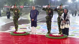 ভাষা শহীদদের প্রতি রাষ্ট্রপতি-প্রধানমন্ত্রীর শ্রদ্ধা